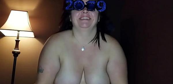  Sexy BBW New Years Fuck N Suck